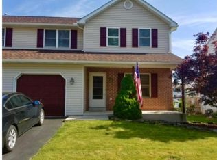 211 Bainbridge Cir, Reading, PA 19608