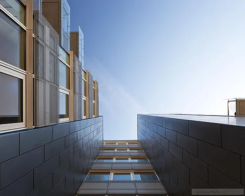 Sold by Luminous Realty | media 18