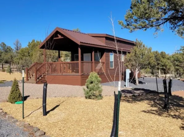 2746 Columbia Ln, Overgaard, AZ 85933