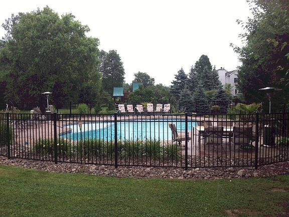 2nd image of 8440 Lakemont Dr