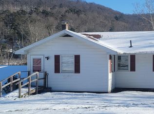 222 Fullertown Rd, Muncy, PA 17756