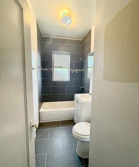 3917 N Southport Ave #1E — Photo 9