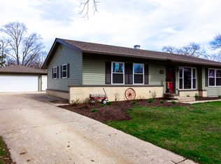 595 Charing Cross Rd, Elk Grove Village, IL 60007
