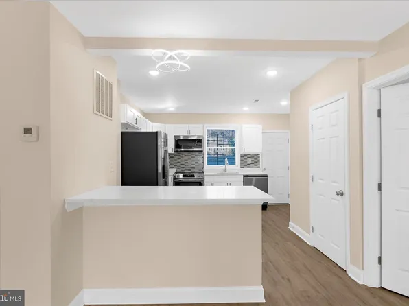 1402 N Montford Ave, Baltimore, MD 21213