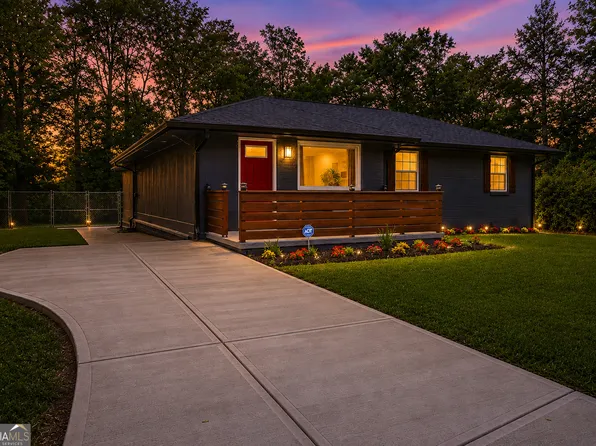 3695 Tulip Dr, Decatur, GA 30032