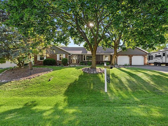 2nd image of 1800 Centennial LANE