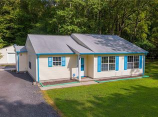 8855 Marlfield Rd, Gloucester, VA 23061