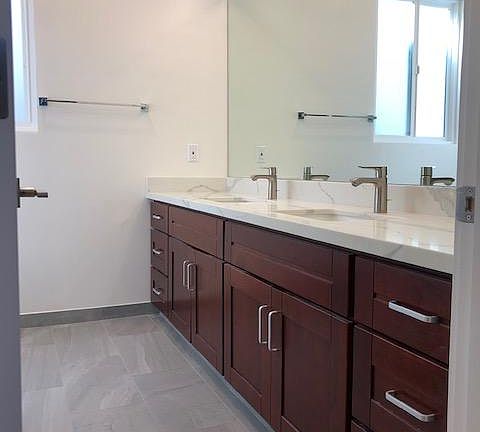 4th image of 2055 Divisadero St APT 3