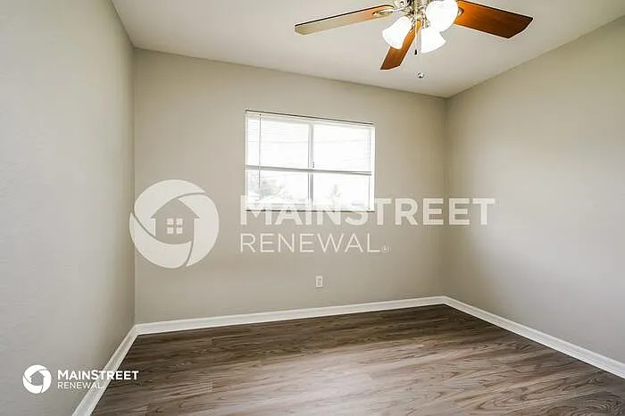 2108 NE 15th Ln — Photo 10