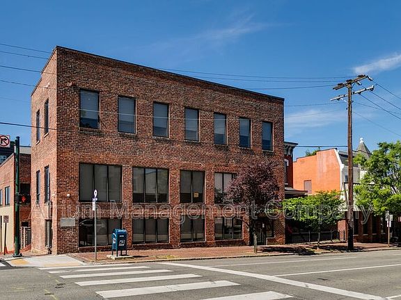 2nd image of 1 W Cary St #1