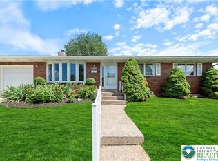 275 E Thomas Ave, Hellertown, PA 18055