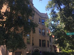 6700 N Newgard Ave, Chicago, IL 60626