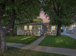 7020 Bertrand Ave, Reseda, CA 91335