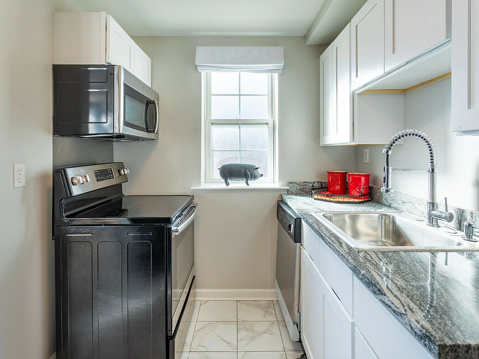 Beach Club Kitchen