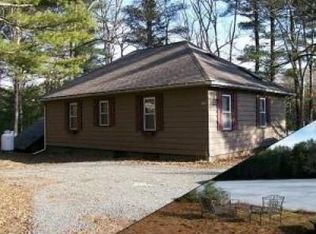 105 Cold Spring Lake Rd, Shohola, PA 18458