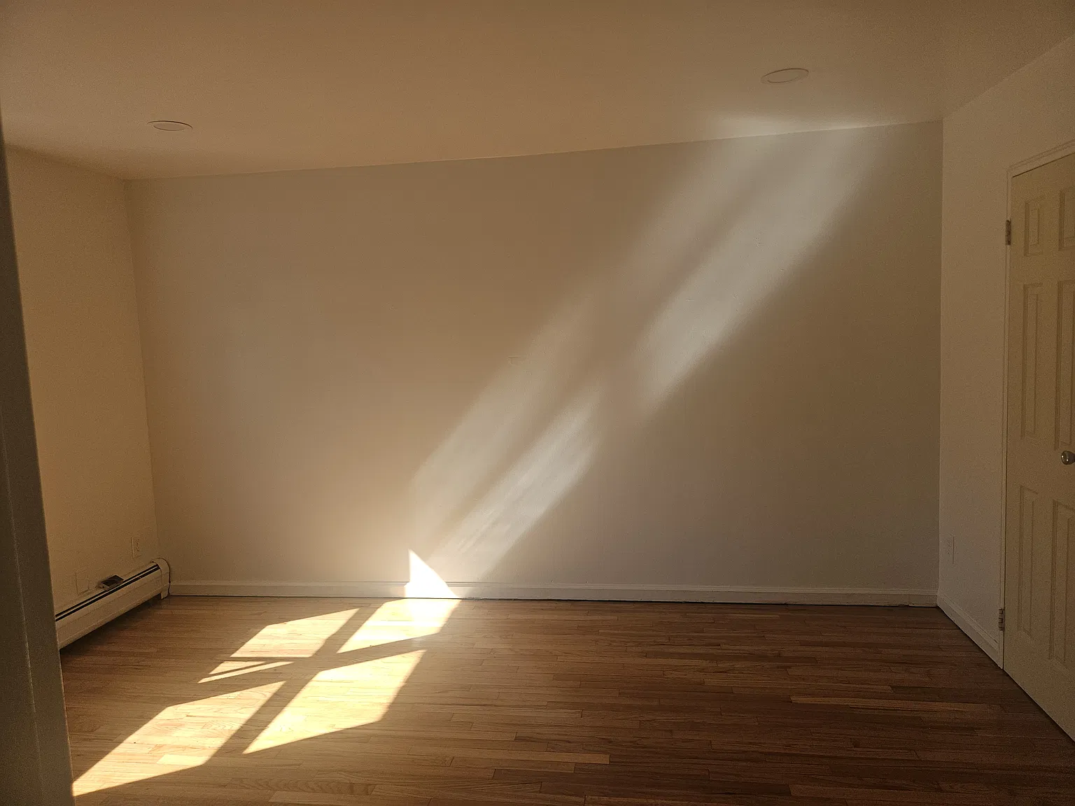 114 River Rd — Photo 4