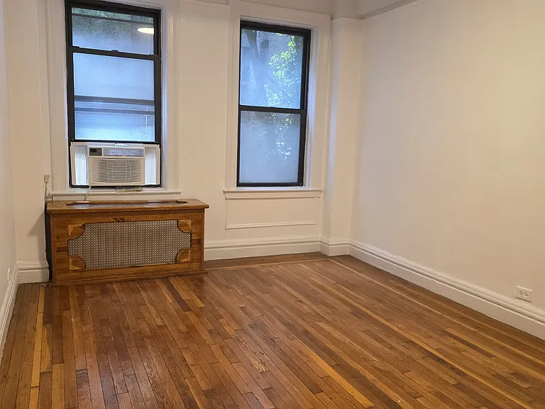 170 W 81st St #1-C — Photo 4