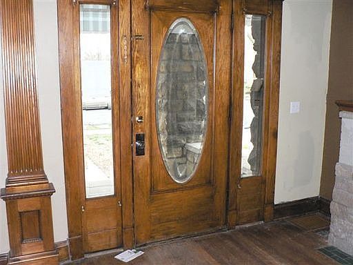 3rd image of 311 N Jackson Ave