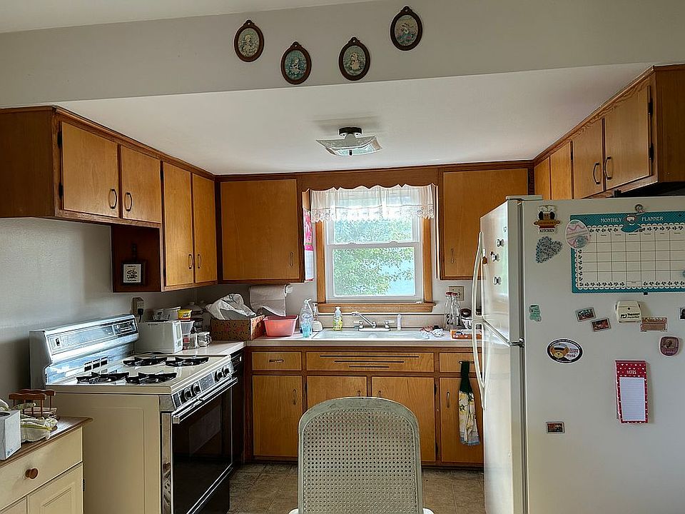 1st image of 219 Sheridan Dr