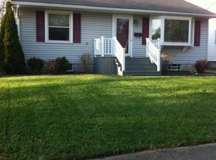 755 Roanoke Ave, Cuyahoga Falls, OH 44221
