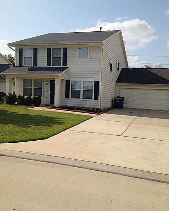 1st image of 631 Remington Heights Dr