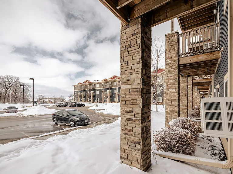Kascade Place Apartments — Photo 99
