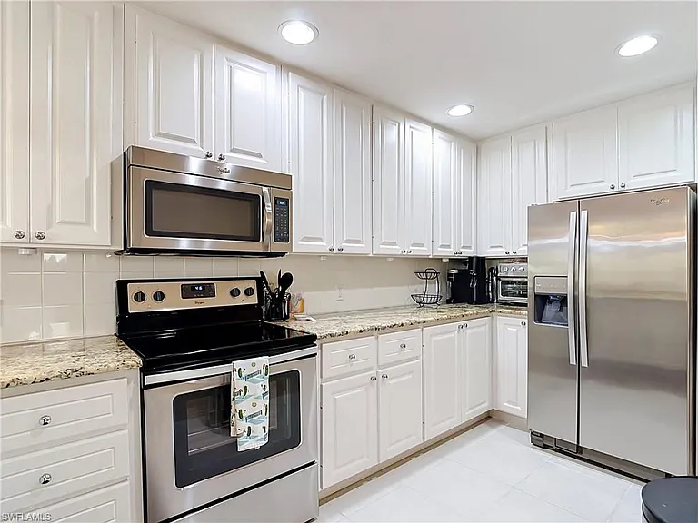 14700 Escalante Way — Photo 17