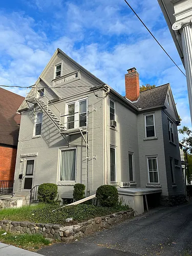 116 W Seneca St #4 Photo 1