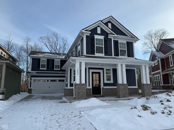 15893 Tharp Woods Dr, Fishers, IN 46037