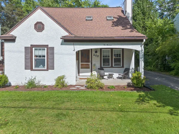 200 Kimble Rd, Vestal, NY 13850
