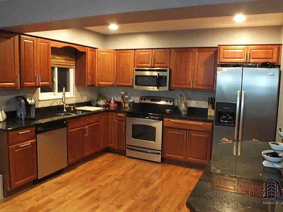 5th image of 1207 Birchwood Dr