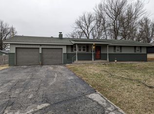 2333 E Latoka St, Springfield, MO 65804
