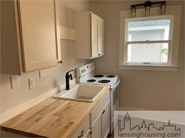 318 E Hillsdale, 318 E Hillsdale St #2, Lansing, MI 48933