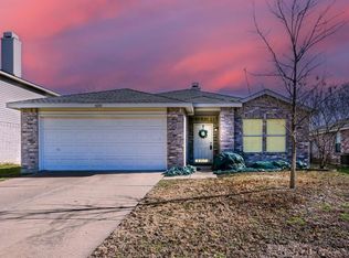 8201 Winding Stream Ln, Denton, TX 76210