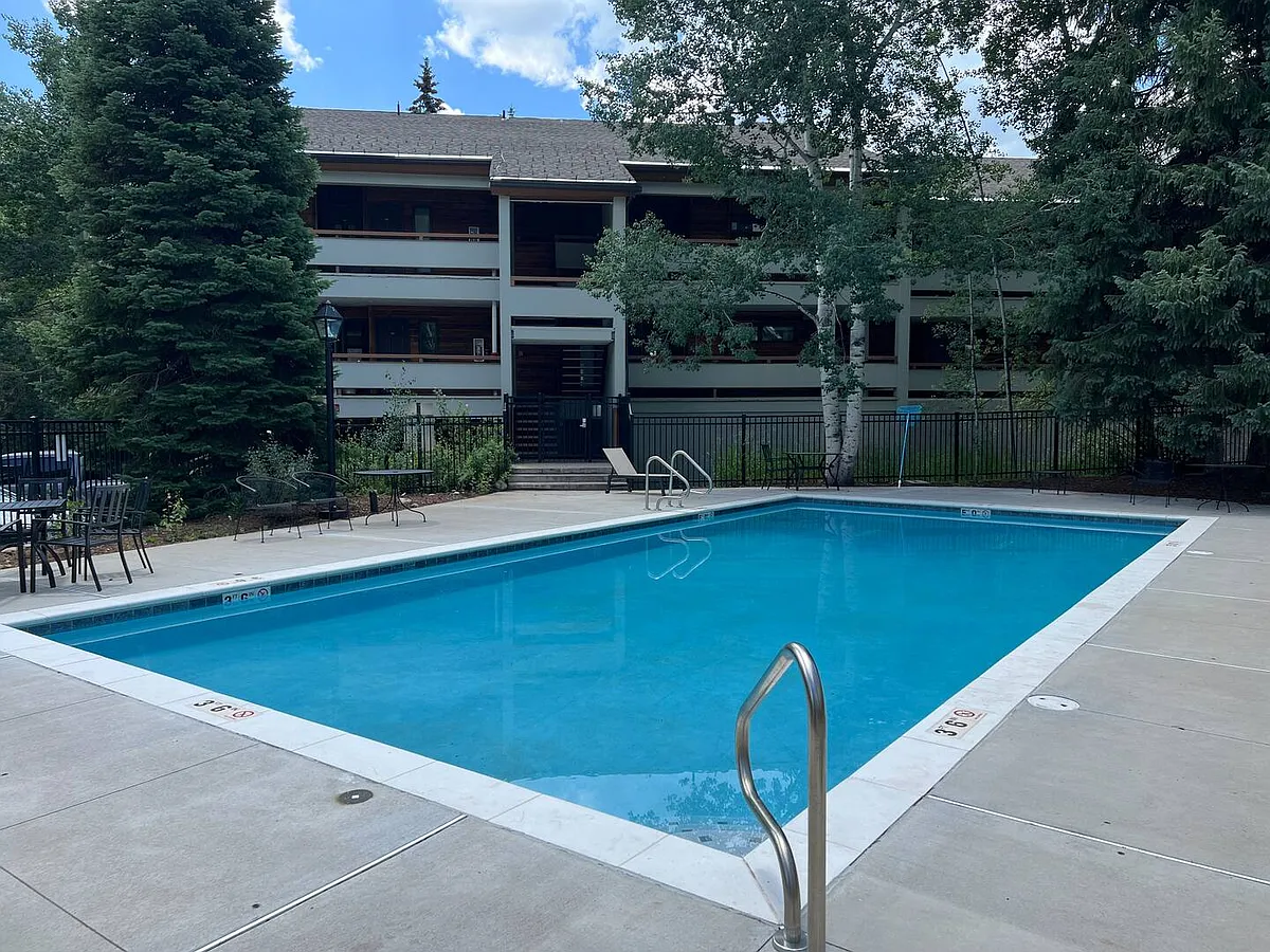 Building Photo - 1040 Vail View Dr #203