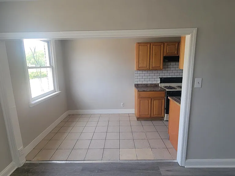 7206 Rutland St — Photo 12