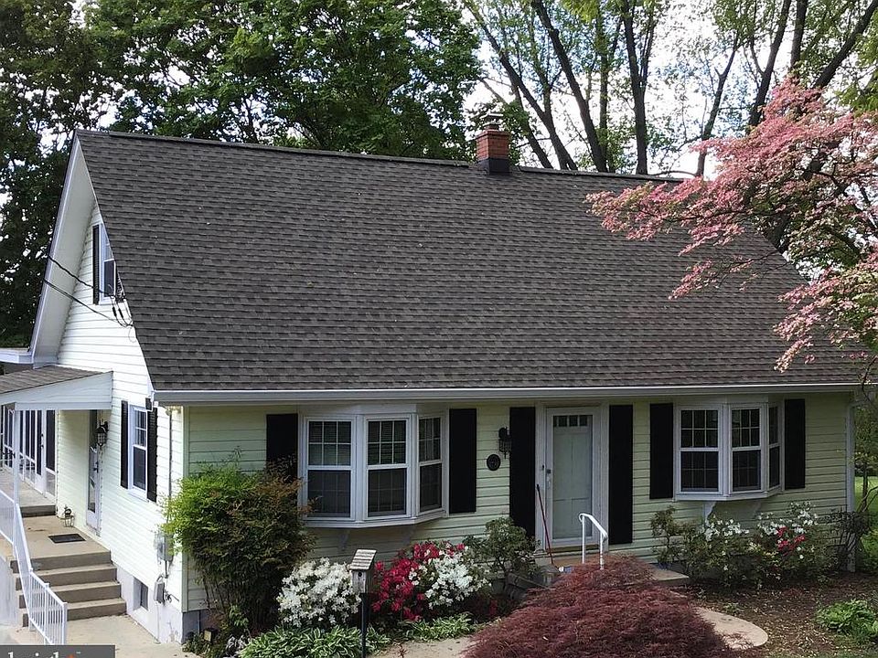 Totally renovated adorable Cape Cod