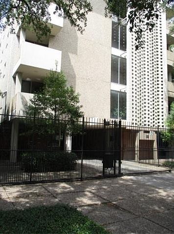 1st image of 2511 Saint Charles Ave APT 300