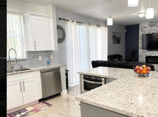 409 NW 87th Ln, Pompano Beach, FL 33071