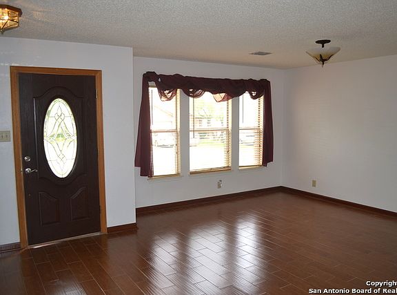 2nd image of 9524 Campton Farms