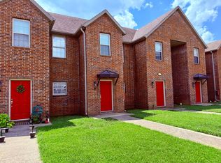 611B W Grove Ave, Springdale, AR 72764