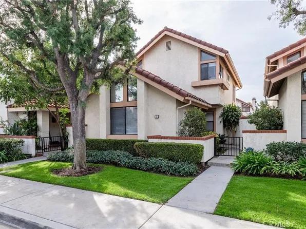 6 Vercelli, Irvine, CA 92620