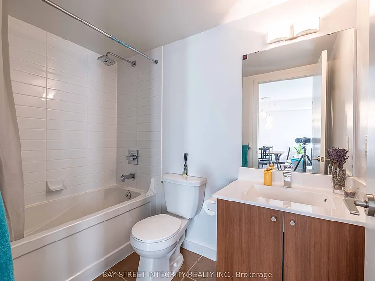 5740 Yonge St #1510 — Photo 15