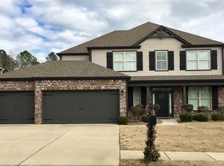 1084 Riviera Dr, Calera, AL 35040