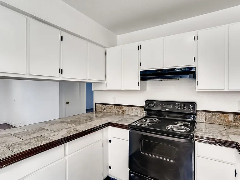 24 Rose Cir #A — Photo 8