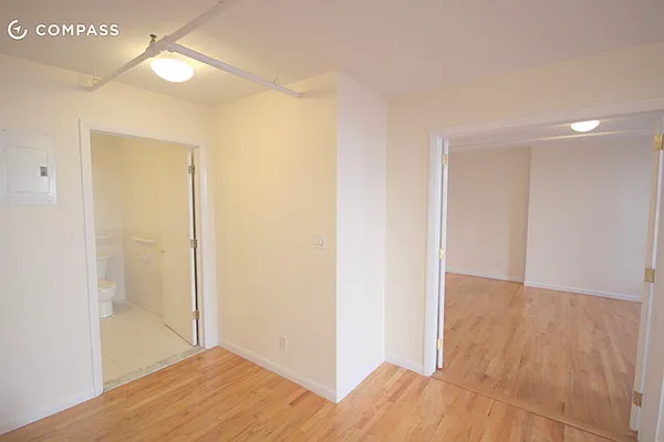 Rented by Compass | media 30