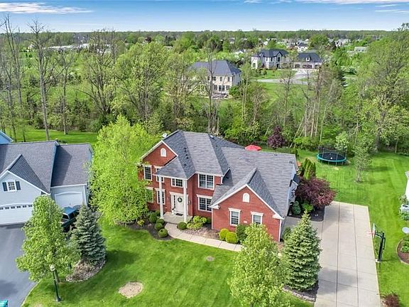 2nd image of 6053 Corinne Ln