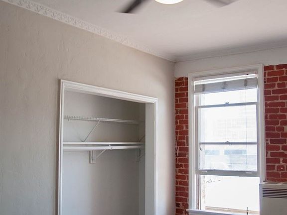 3rd image of 530 S Kingsley Dr APT 207