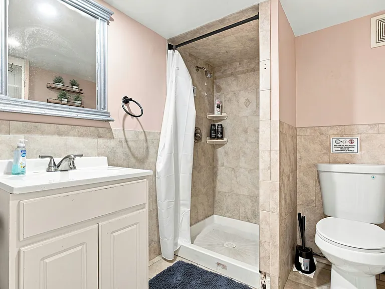 195 Sylvan Ave #2 — Photo 7