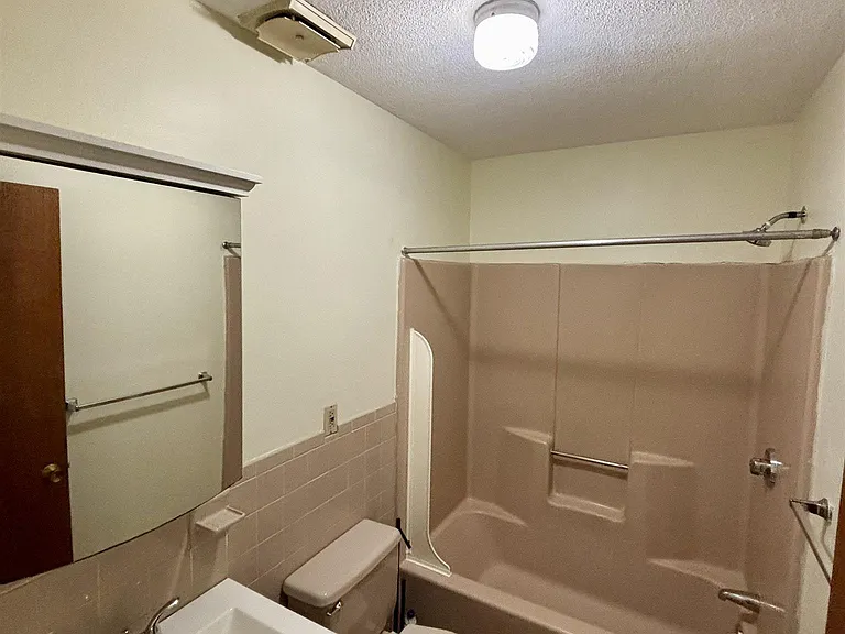 569 Somerville Ave #2 — Photo 7